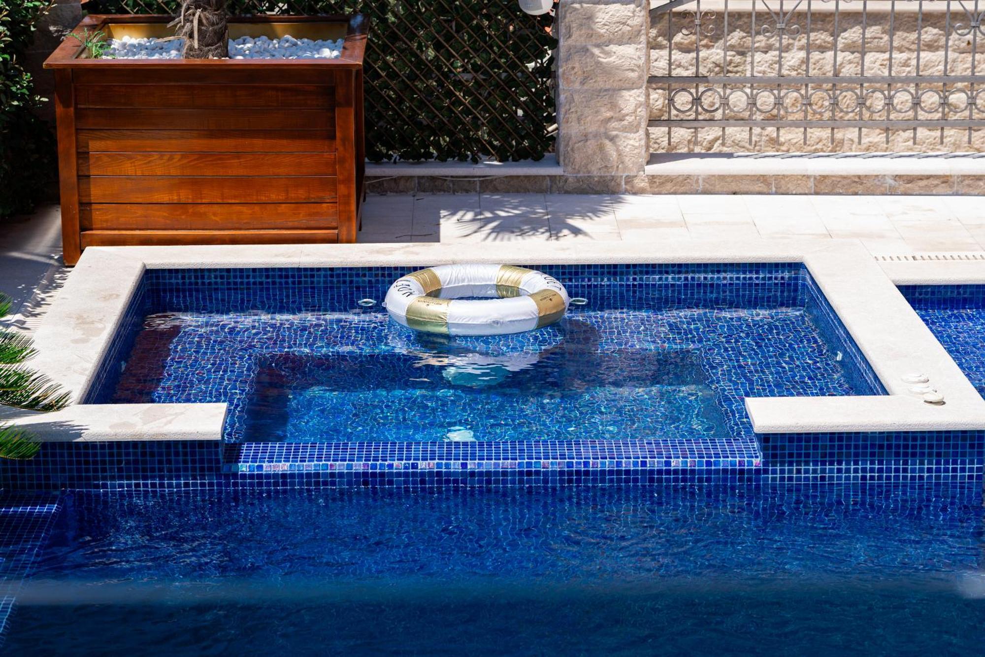 Raicevic Residence Tivat Luaran gambar